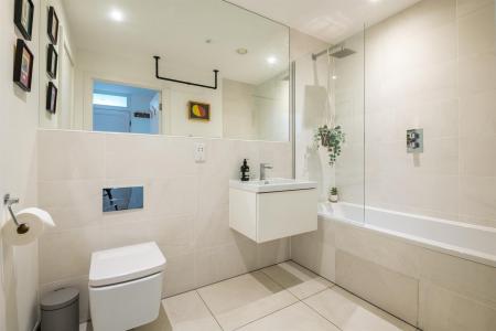 1 Tanswell Court-11.jpg