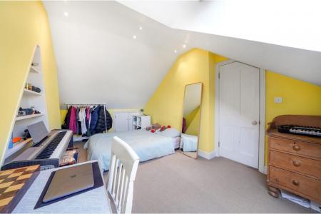 Barry Road - RhoW7f4xQ5r3fkZe8YaO.jpg