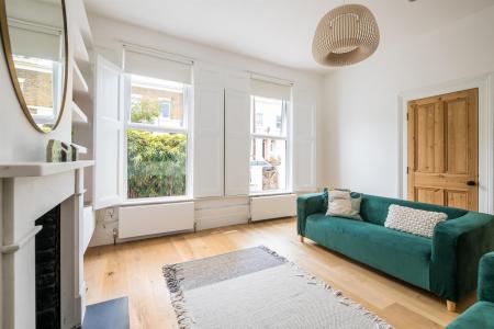 46 Kings Grove-11.jpg