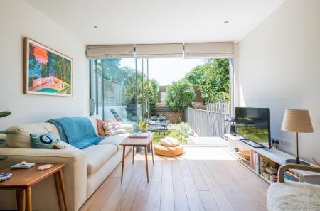 Flat 1, 198 Camberwell Grove-18.jpg