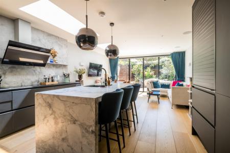 10 Malfort Road-9.jpg