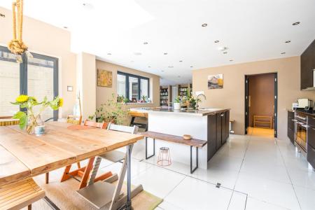1 Glangall Road-10.jpg