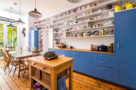 93 Knatchbull Road-10.jpg