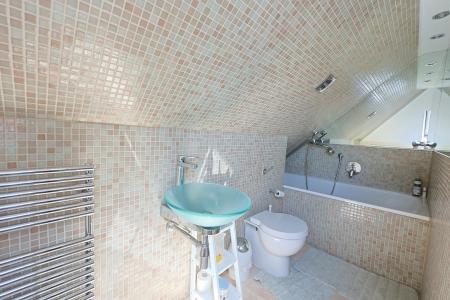 En-suite to Bedroom Three