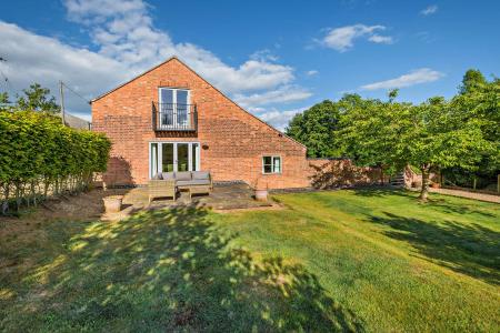 Chater Barn