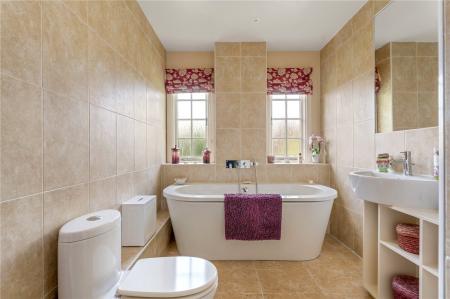 En-Suite Bathroom