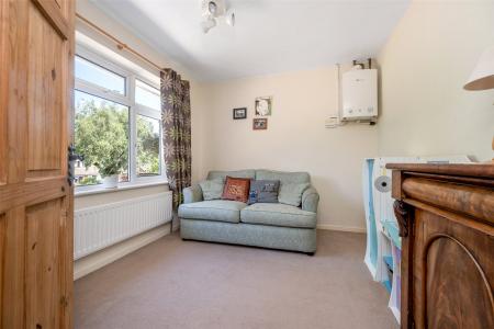 Sitting Room/Bed 4