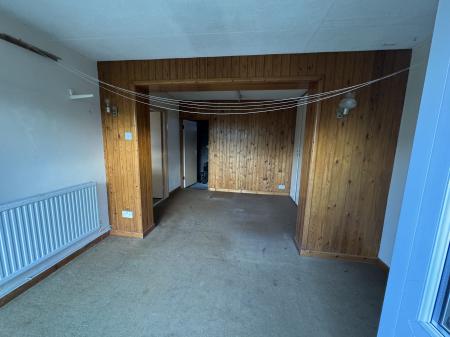 SUN LOUNGE TO BREAKFAST/DINING