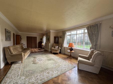 Family Room/Dining Room