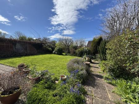 Garden path