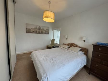 Bedroom 1b