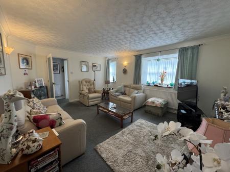 SITTING ROOM B