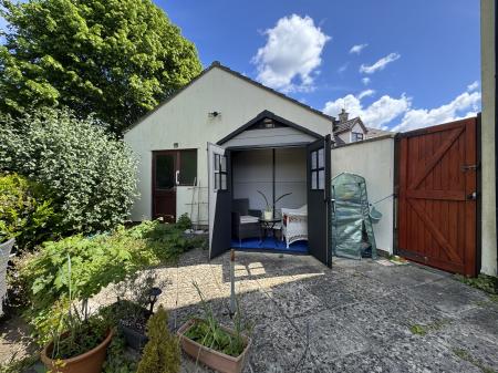 GARDEN HOUSE A