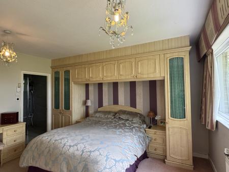 MASTER BEDROOM b