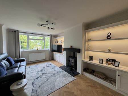 LOWER ALMONDSBURY, NR BRISTOL