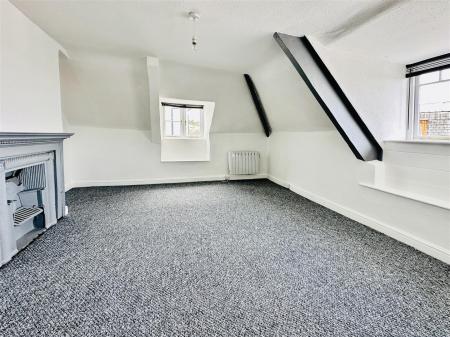 Bedroom 2.JPG