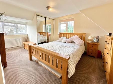 Bed 1.JPG