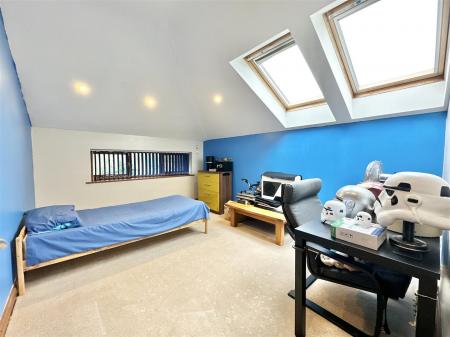 Bedroom 2.jpg