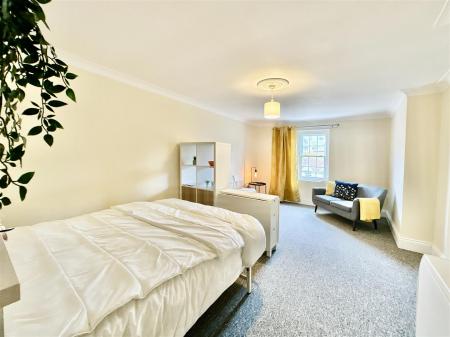 Living Space - Bed Down.jpg