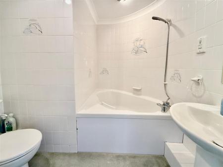 Bathroom.JPG