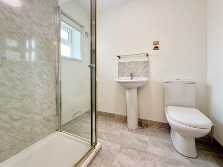 Shower Room.JPG