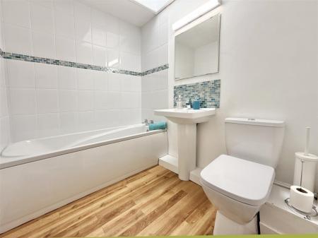 Family Bathroom.jpeg