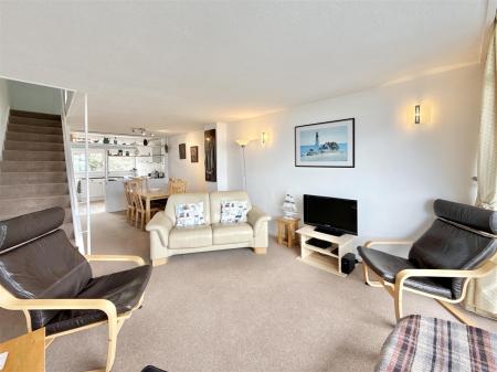 Living Area.jpeg