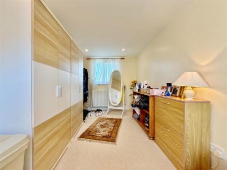 Bed 4.JPG