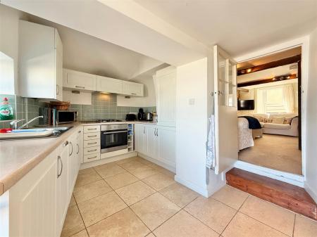 Kitchen Towards Lounge.JPG