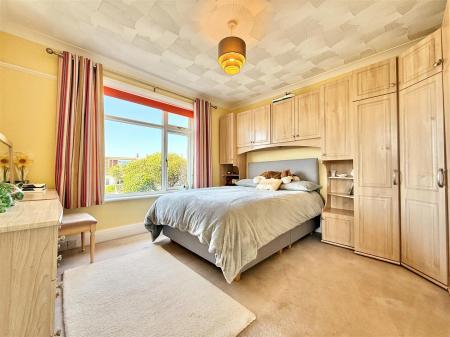 Bedroom 2.jpeg
