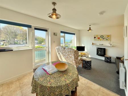 Dining Area Towards Living.JPG