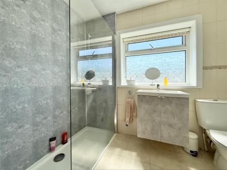 Main Shower.JPG