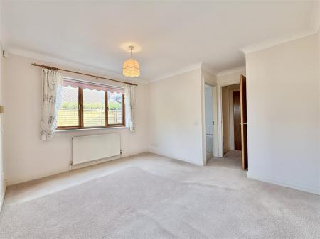 Bedroom  1.jpg