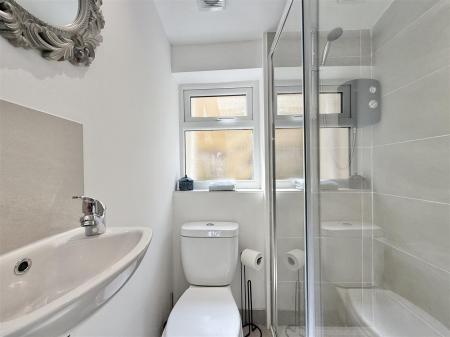 Downstairs Shower Room.jpeg