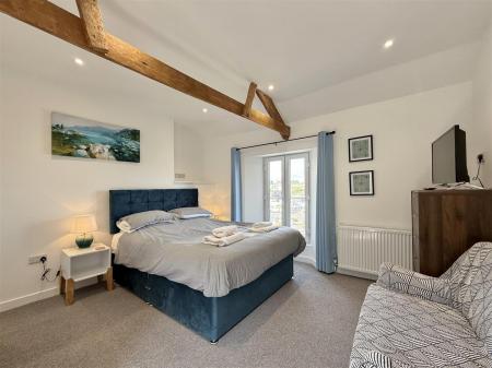 Bedroom  1.jpeg