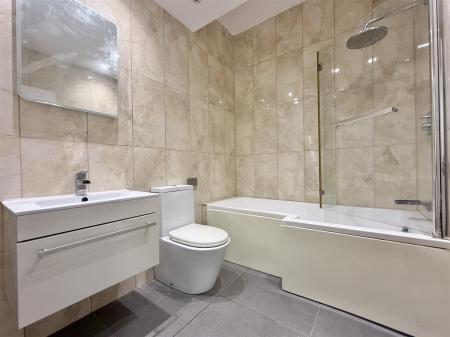 Family Bathroom.jpeg