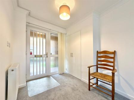 Entrance Hallway.JPG