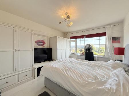 Bed 1.JPG