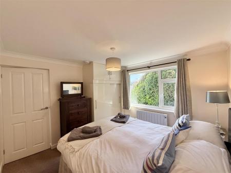 Bedroom_.jpg
