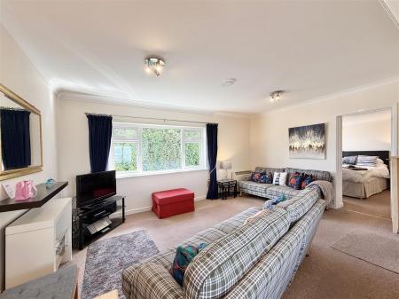 Living.Room.jpg