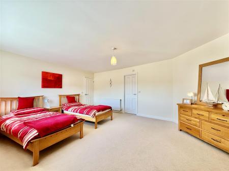 Bedroom 1.jpeg