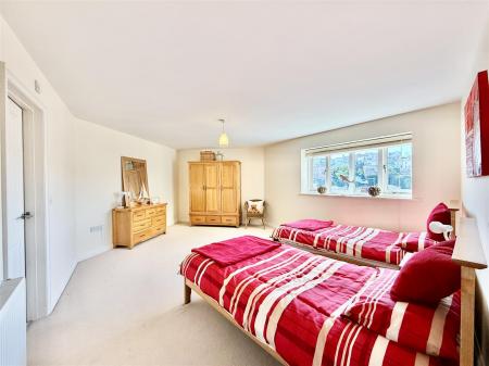 Bedroom  1.jpeg