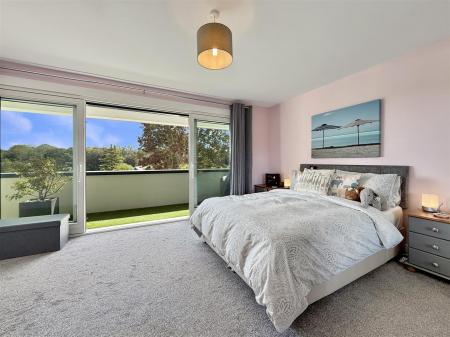 Bed 1.JPG