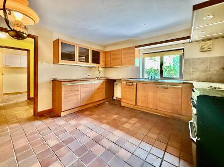 Kitchen.JPG