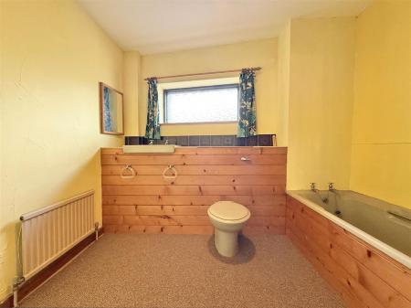Bathroom.JPG