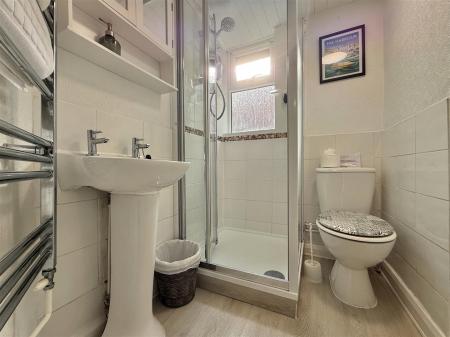 Shower Room.jpg
