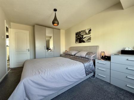 Bed 1.JPG
