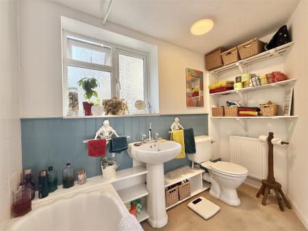 Bathroom.jpg