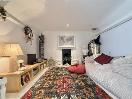 Loft  Room.jpg