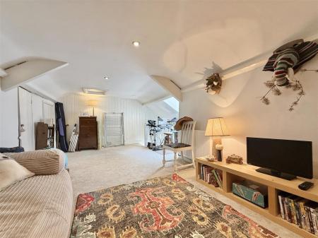 Loft Room.jpg
